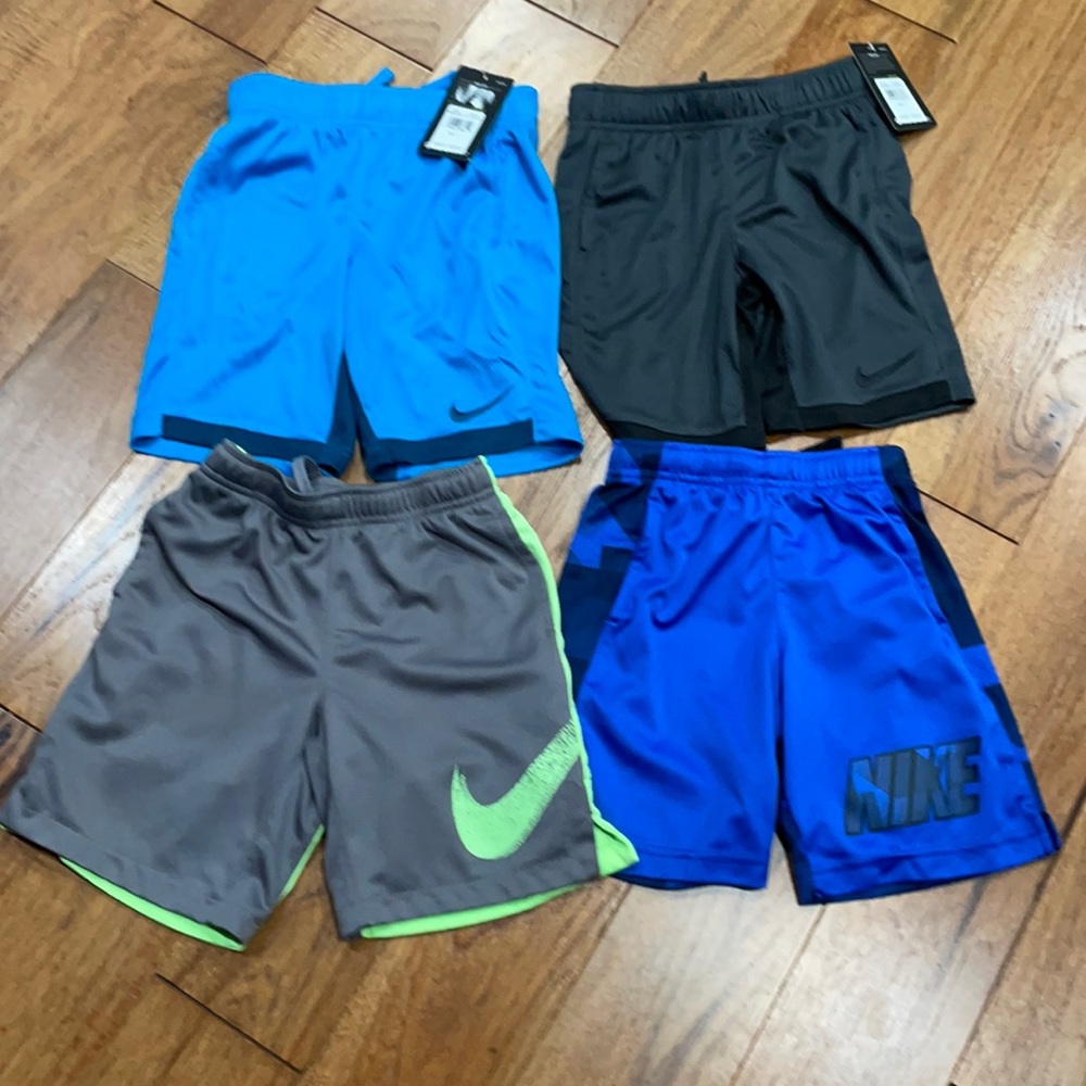 Little boys Nike short lot
